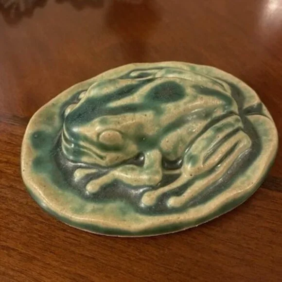 Pewabic Frog Paperweight - Picture 1 of 3